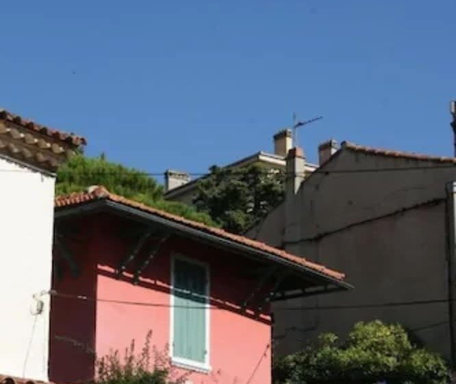 בית מלון כפרי De La Baie