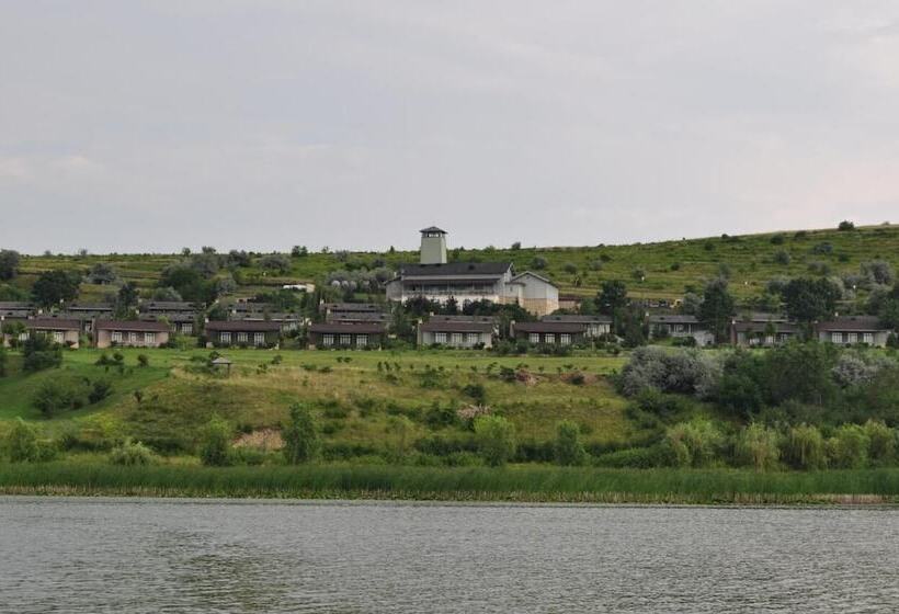 فندق Delta Nature Resort