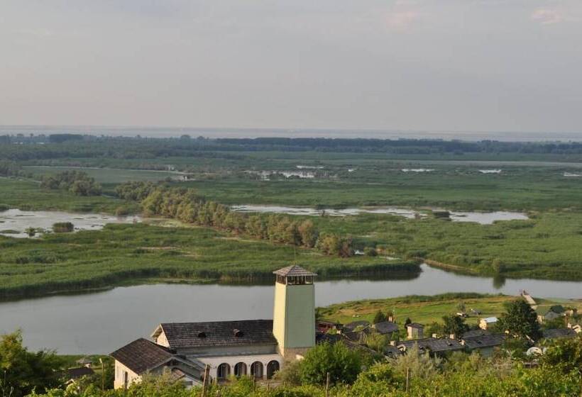 فندق Delta Nature Resort