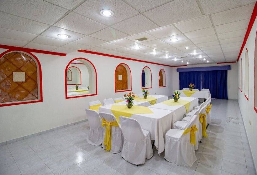 Отель El Español Centro Histórico