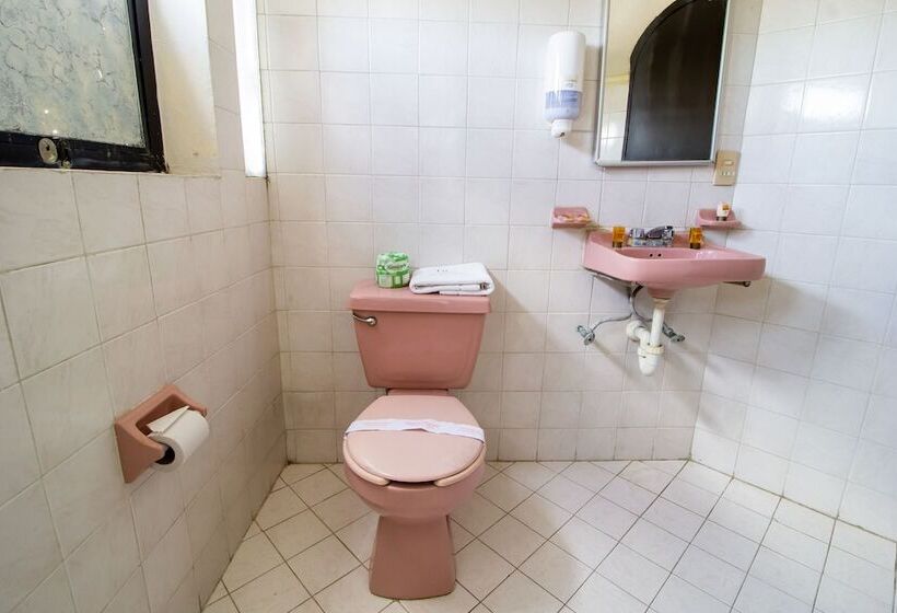 Отель El Español Centro Histórico