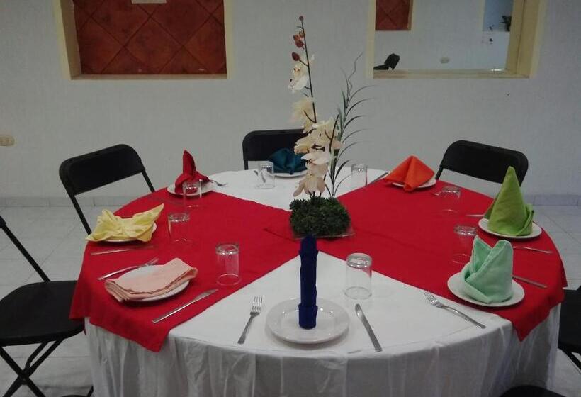 Отель El Español Centro Histórico