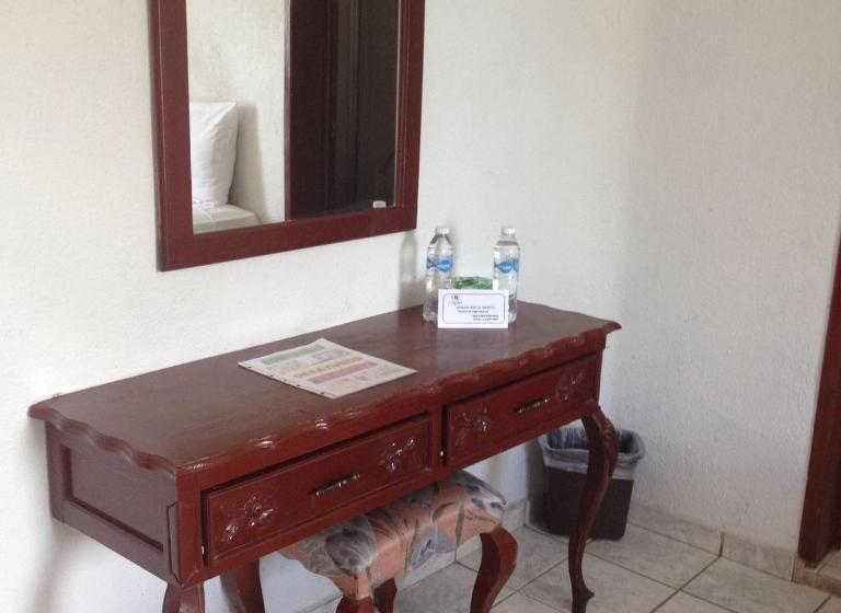 Отель El Español Centro Histórico