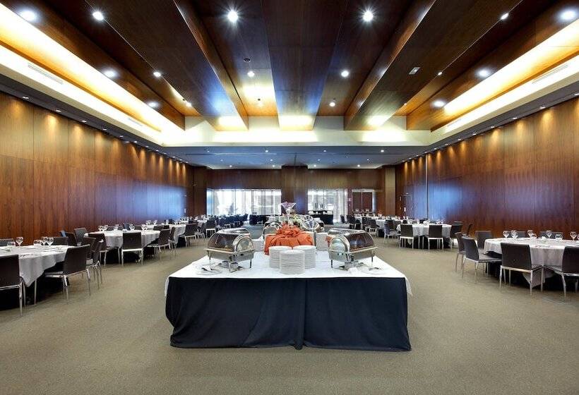 هتل Eurostars Madrid Tower