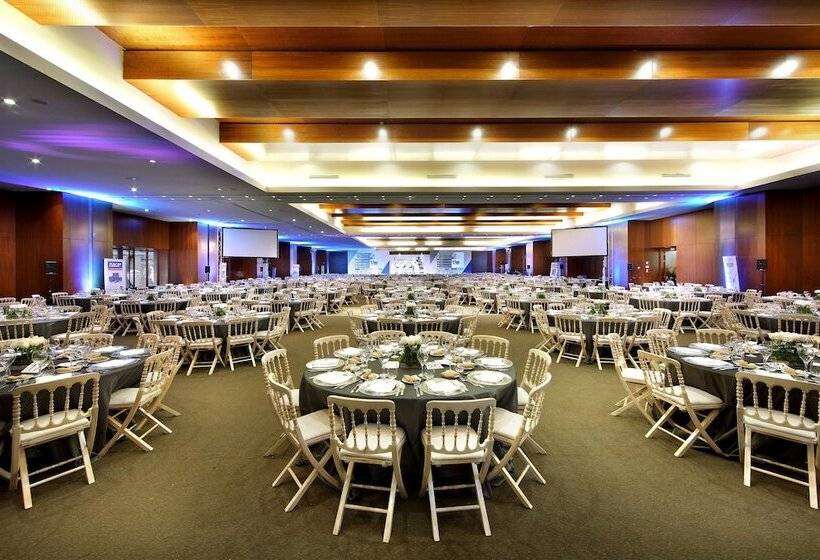 هتل Eurostars Madrid Tower