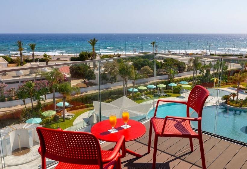 Faros Hotel Ayia Napa