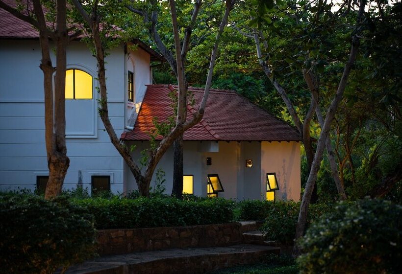 هتل Fleur De Lys Resort & Spa Long Hai