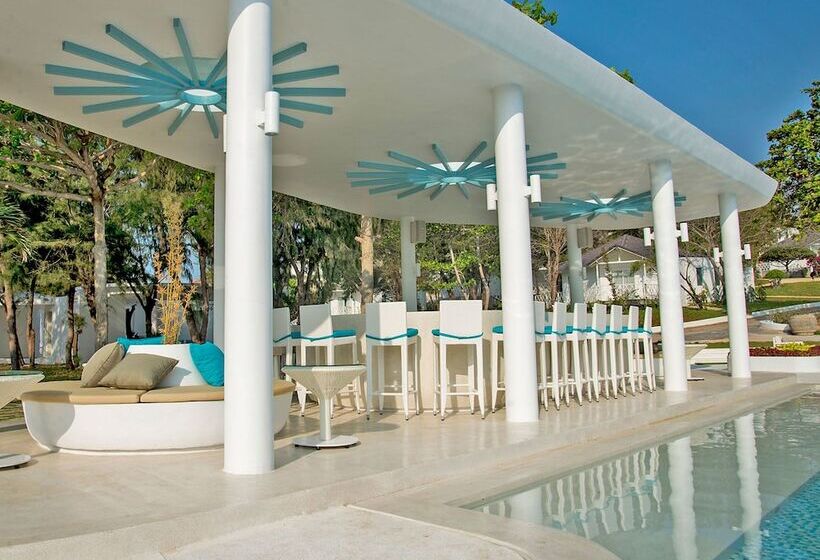 هتل Fleur De Lys Resort & Spa Long Hai