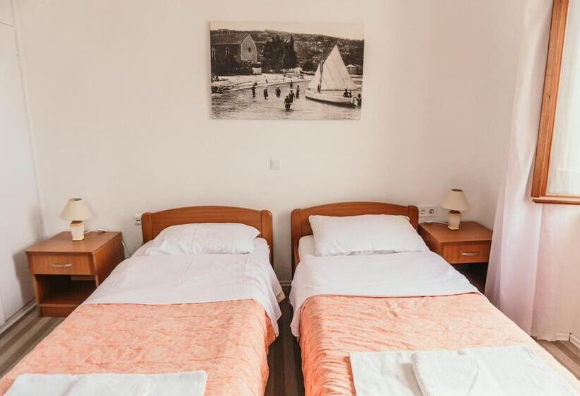 בית מלון כפרי Glavović