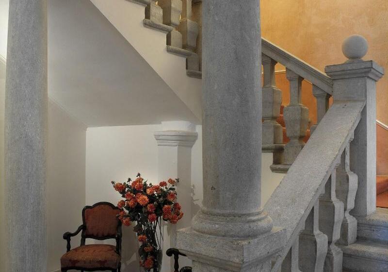 Grand Hotel Entourage   Palazzo Strassoldo