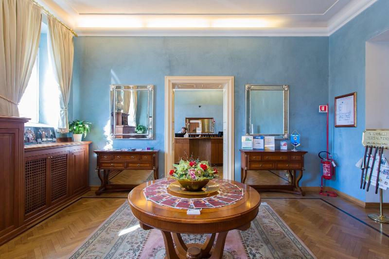 Grand Hotel Entourage   Palazzo Strassoldo