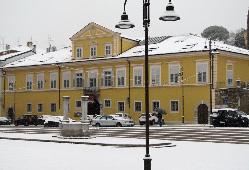 Grand Hotel Entourage   Palazzo Strassoldo