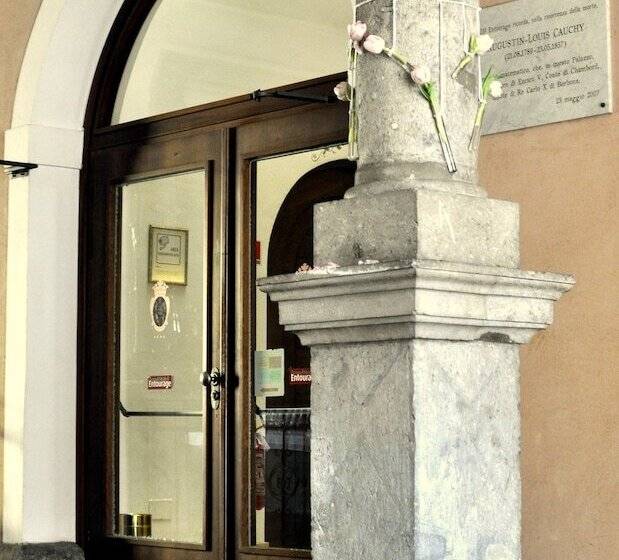 Grand Hotel Entourage   Palazzo Strassoldo