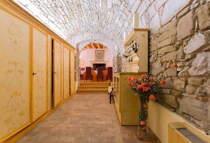 Grand Hotel Entourage   Palazzo Strassoldo