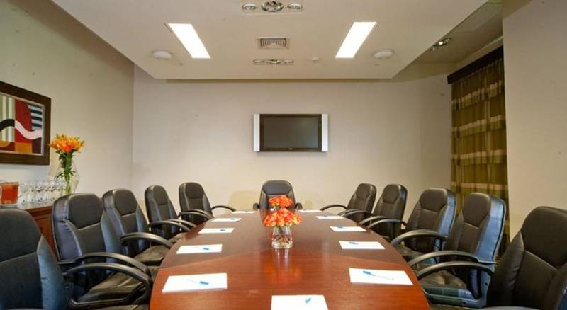 בית מלון כפרי Hodelpa Garden Court