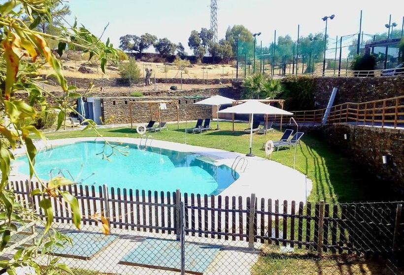 فندق Hospedería Conventual De Alcántara