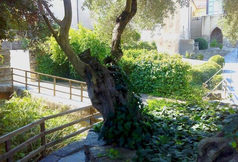 فندق Hospedería Conventual De Alcántara