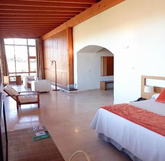 فندق Hospedería Conventual De Alcántara