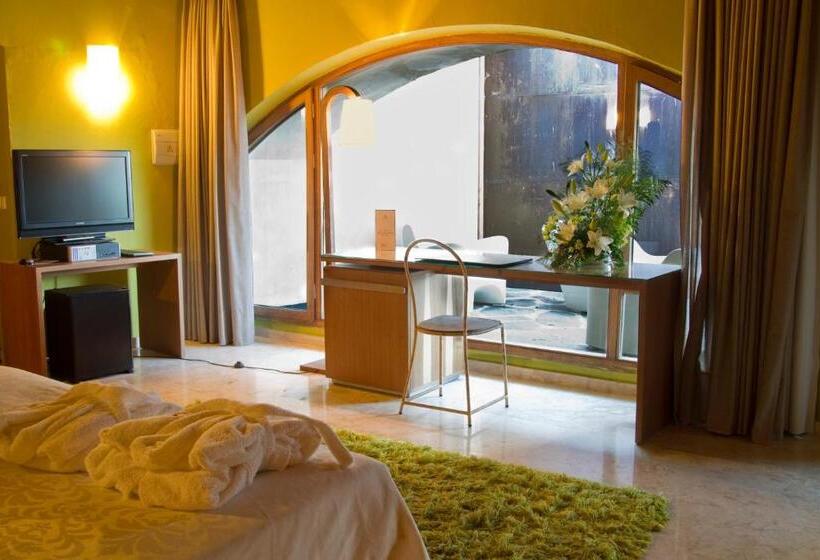 فندق Hospedería Conventual De Alcántara