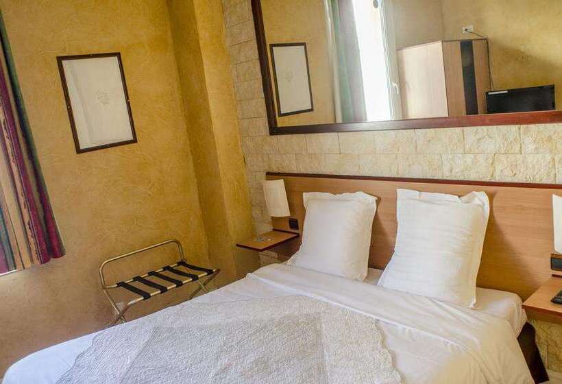 Отель Hôtel Bosquet Pau Centre