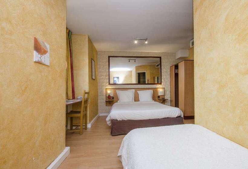 Отель Hôtel Bosquet Pau Centre