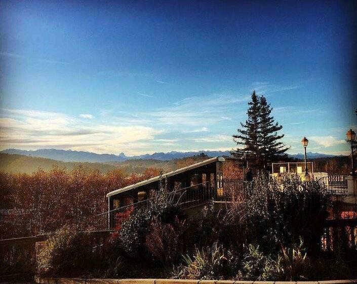 Отель Hôtel Bosquet Pau Centre