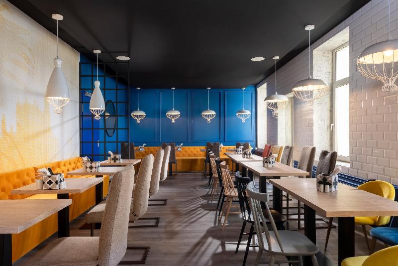 Отель Ibis Styles Dresden Neustadt