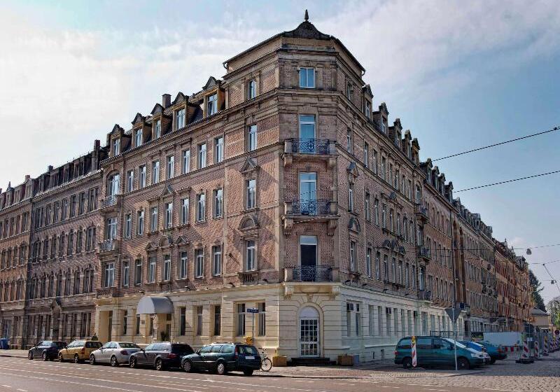 Отель Ibis Styles Dresden Neustadt