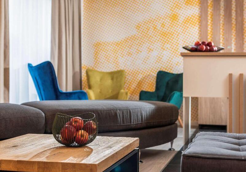 Отель Ibis Styles Dresden Neustadt