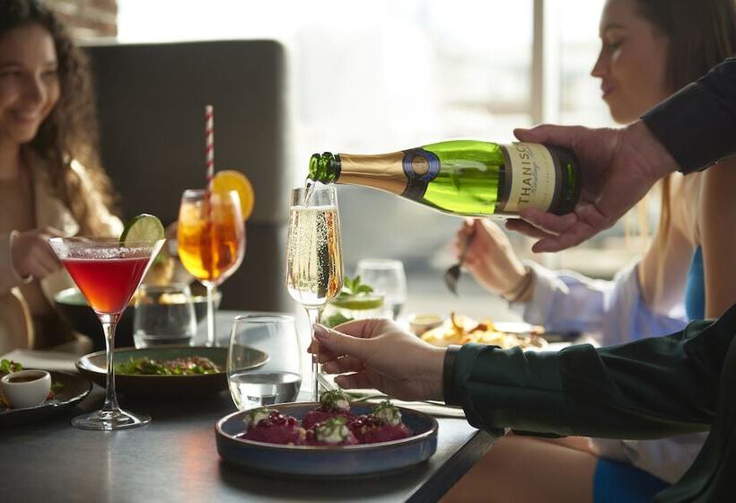 هتل ísland   Spa & Wellness