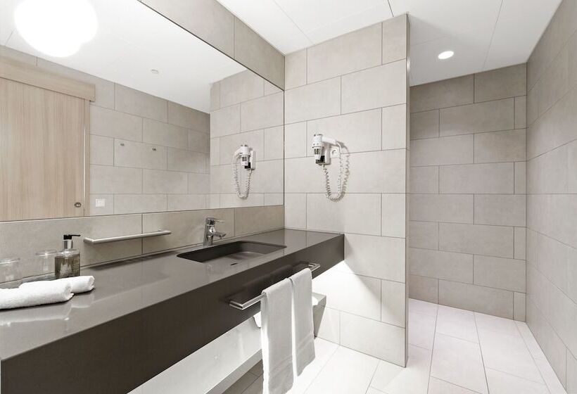 هتل ísland   Spa & Wellness