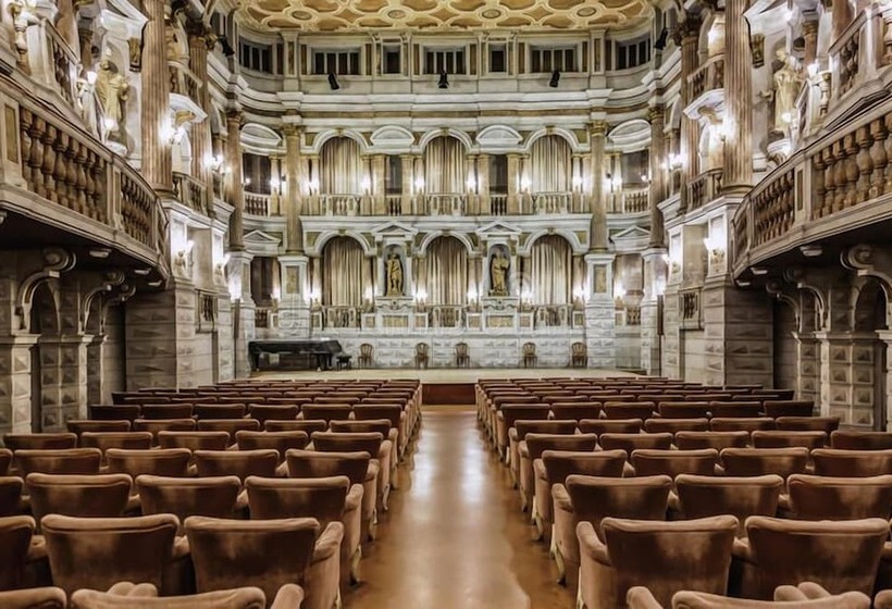 酒店 Italia City Center