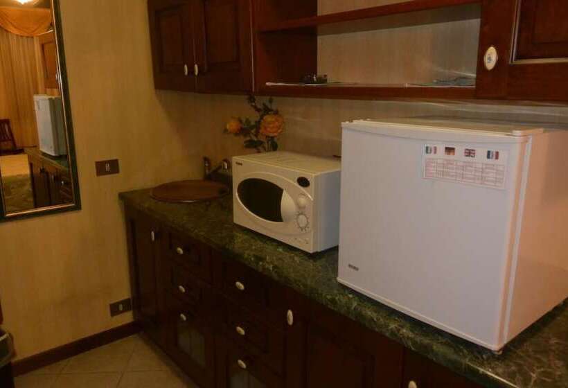 酒店 Italia City Center