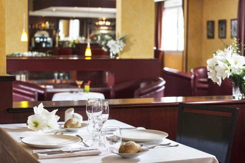 בית מלון כפרי Kyriad Tours   Joué Lès Tours