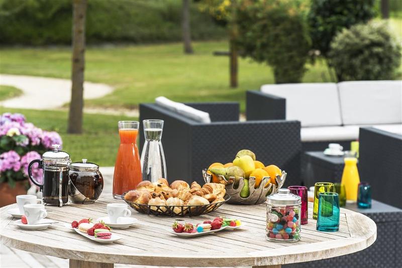 בית מלון כפרי Kyriad Tours   Joué Lès Tours