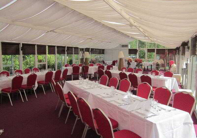 בית מלון כפרי Kyriad Tours   Joué Lès Tours