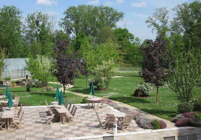 בית מלון כפרי Kyriad Tours   Joué Lès Tours