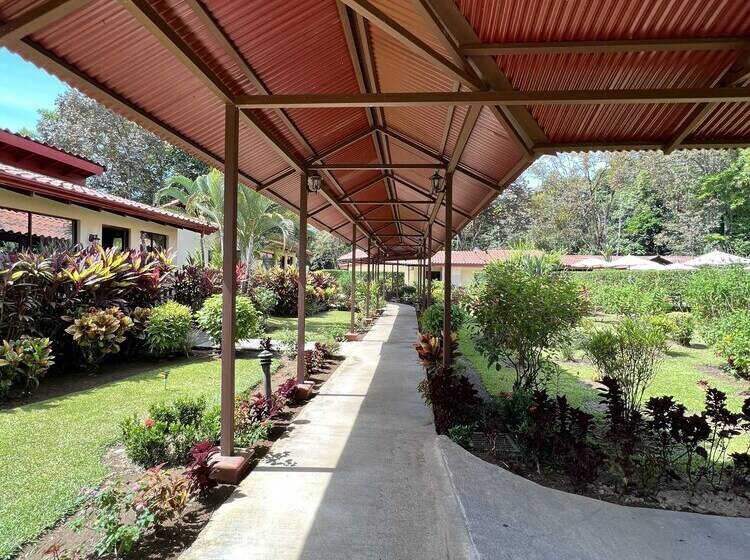 酒店 La Foresta Nature Resort