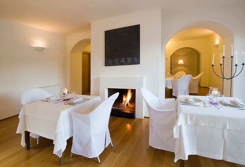 בית מלון כפרי La Reggia Sporting Center