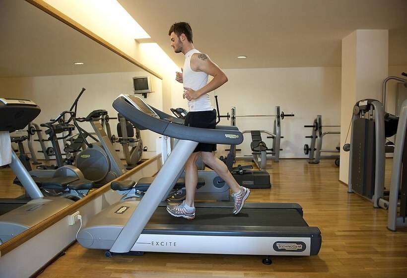 בית מלון כפרי La Reggia Sporting Center