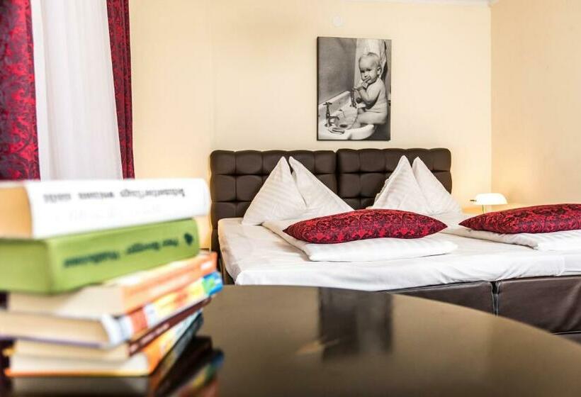 Landidyll Hotel Nudelbacher