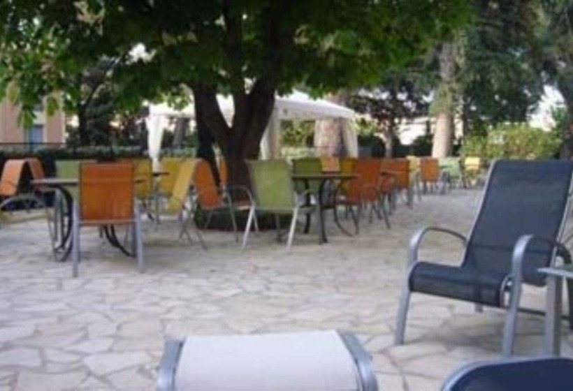 فندق Le Clos De L Aube Rouge  Montpellier / Castelnau Le Lez