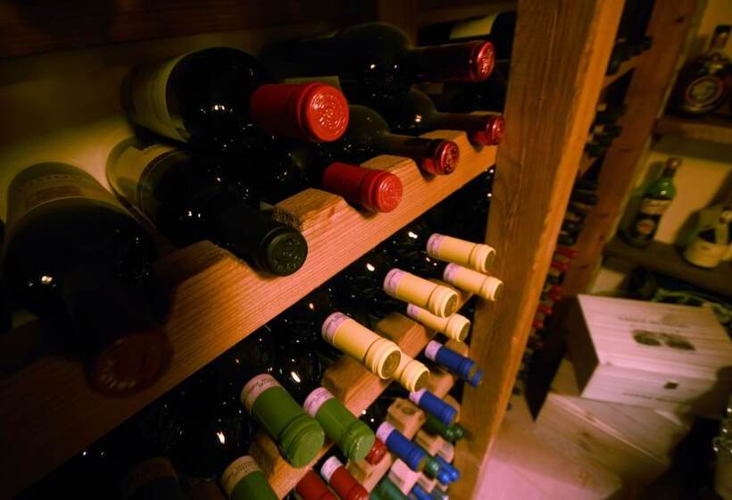 فندق Locanda Del Feudo Suite & Restaurant