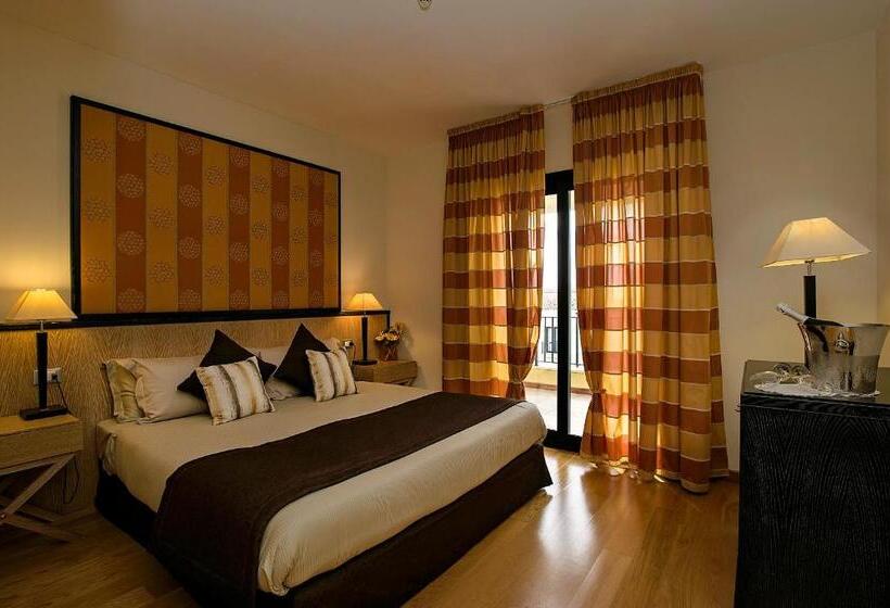 Mahara Hotel & Wellness