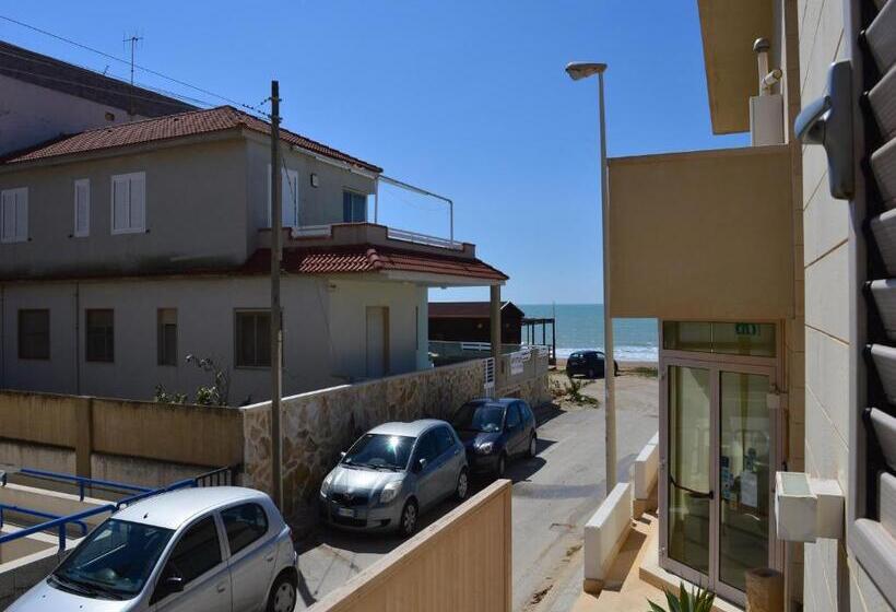 בית מלון כפרי Mar & Sol