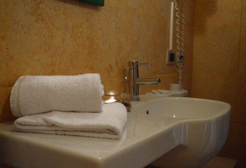 בית מלון כפרי Mar & Sol