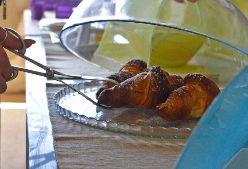 בית מלון כפרי Mar & Sol