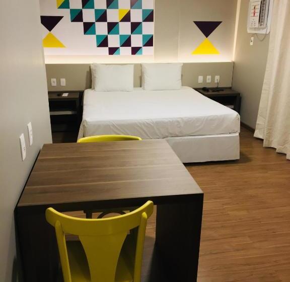 Отель Master Express Cidade Baixa Proximo A Ufrgs E A Santa Casa