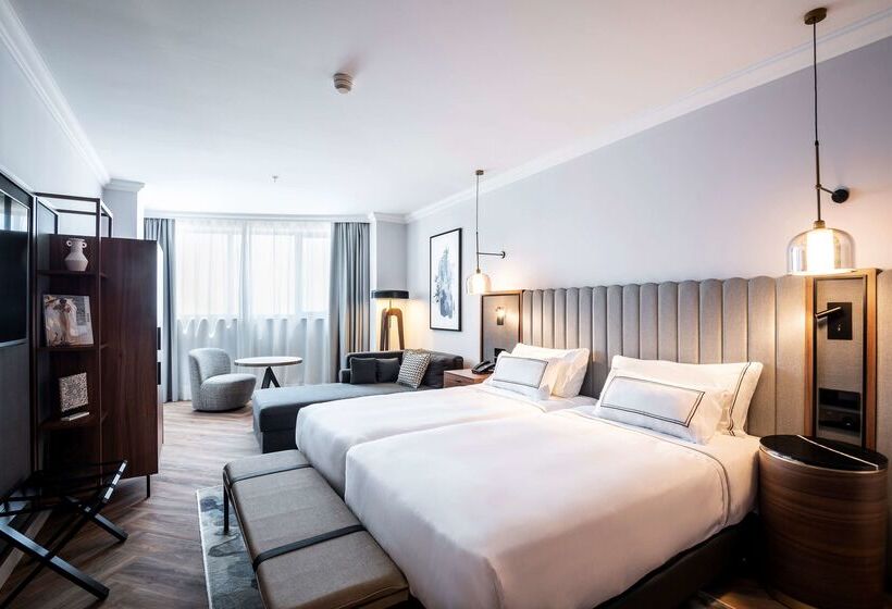 فندق Meliá Valencia