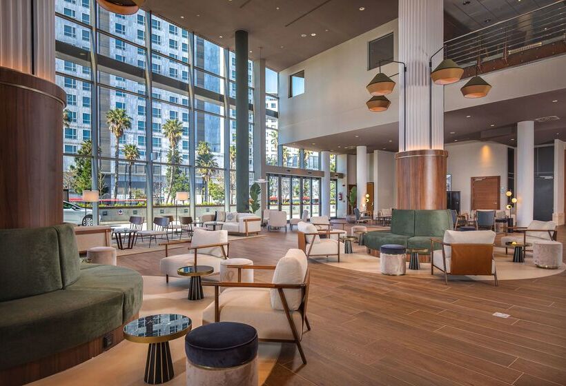 فندق Meliá Valencia